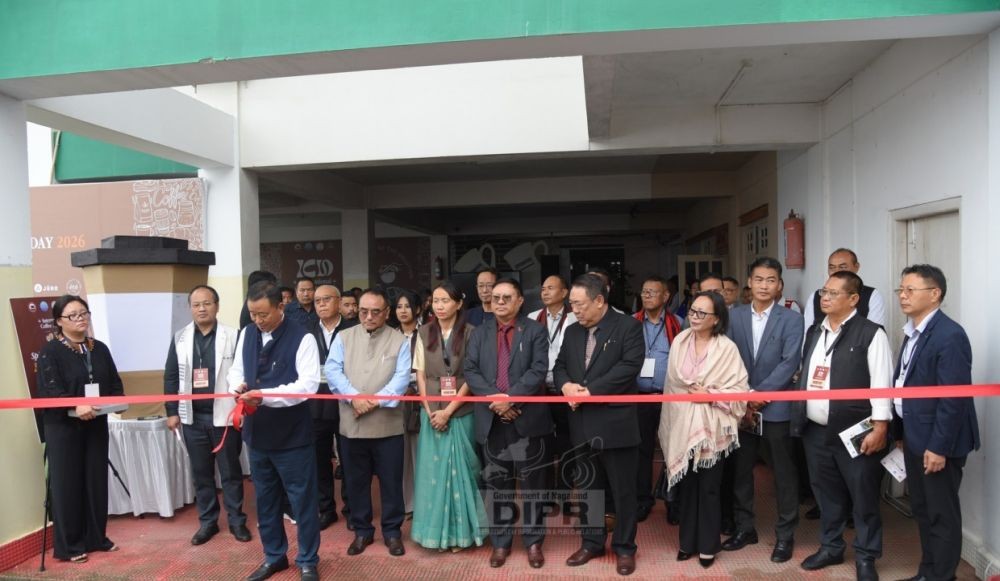 A Pangjung Jamir flagging off coffee events and activities at the International Coffee Day. (DIPR Photo)